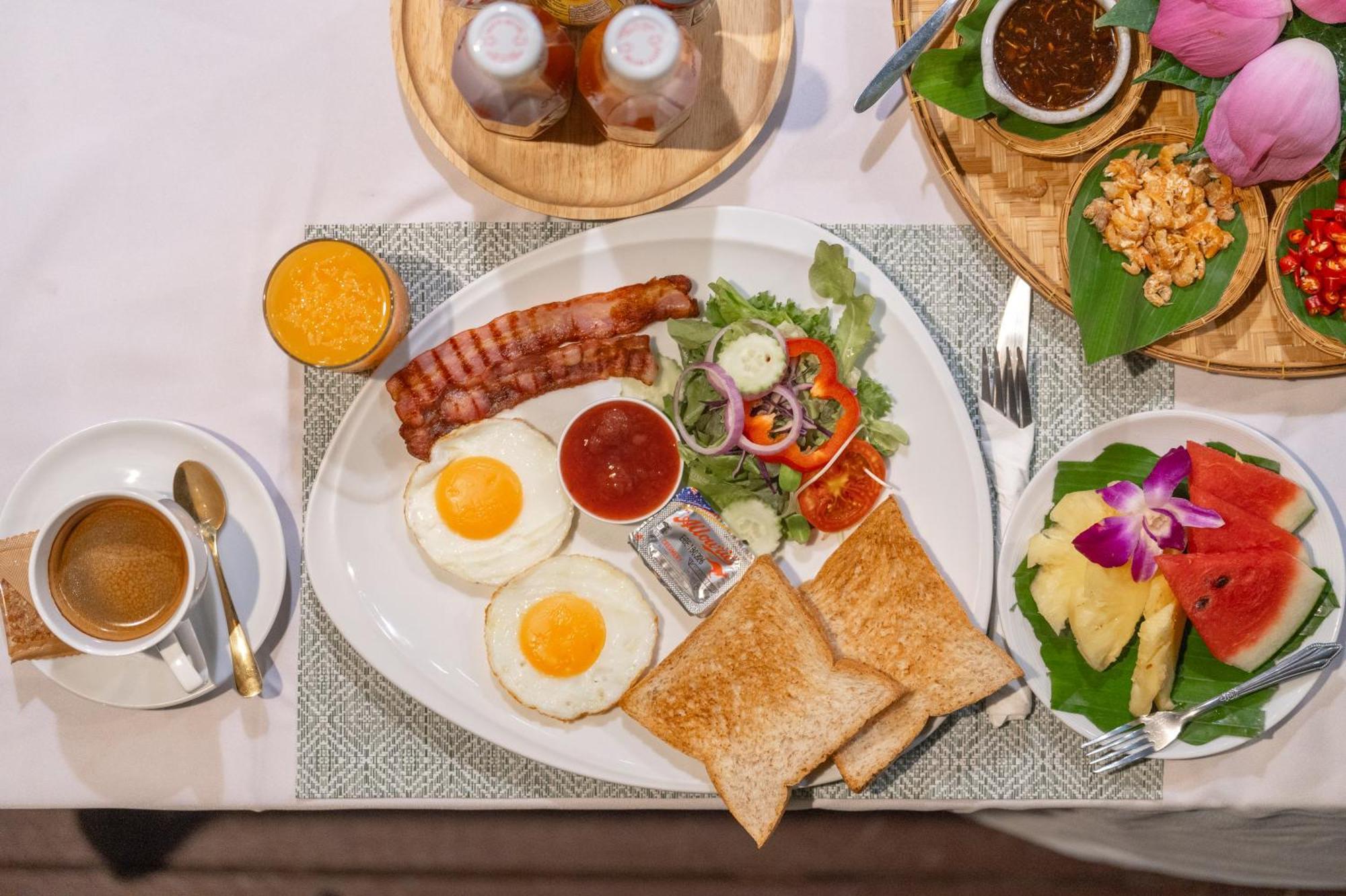 Coco Paradiso Phuket Sha Eksteriør billede